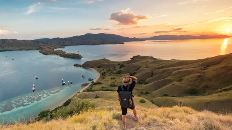 Melihat Keindahan Sunset di Bukit Cinta, Labuan Bajo